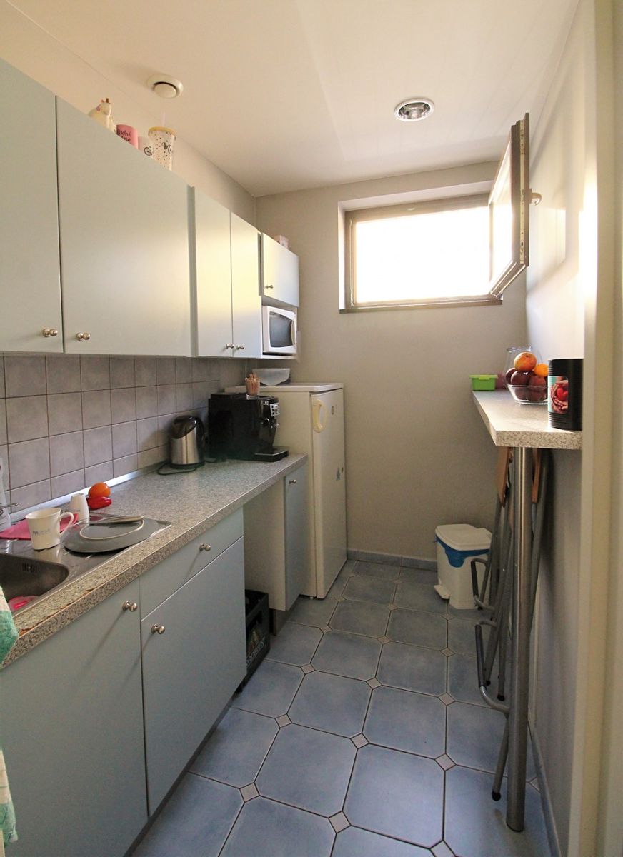 Pronájem kanceláře 165 m² – fotografie 4