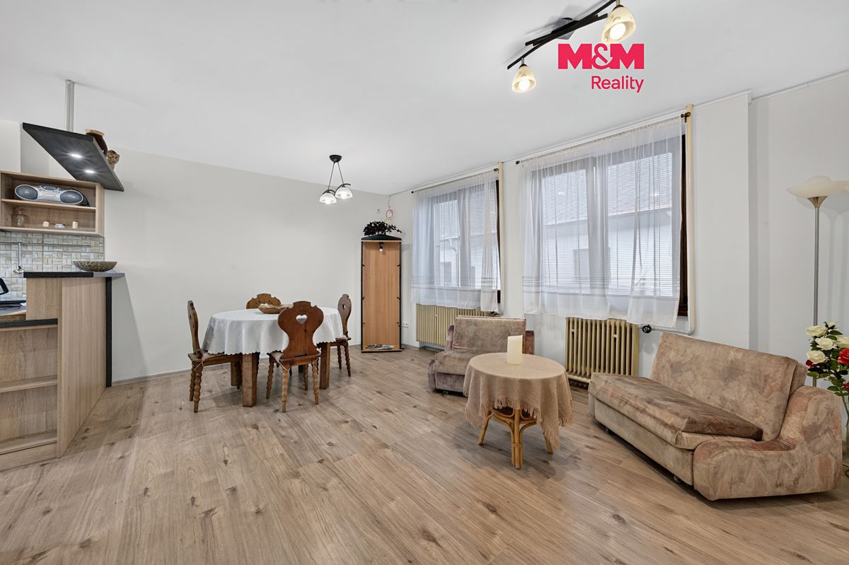 Prodej rodinného domu 190 m², pozemek 143 m²