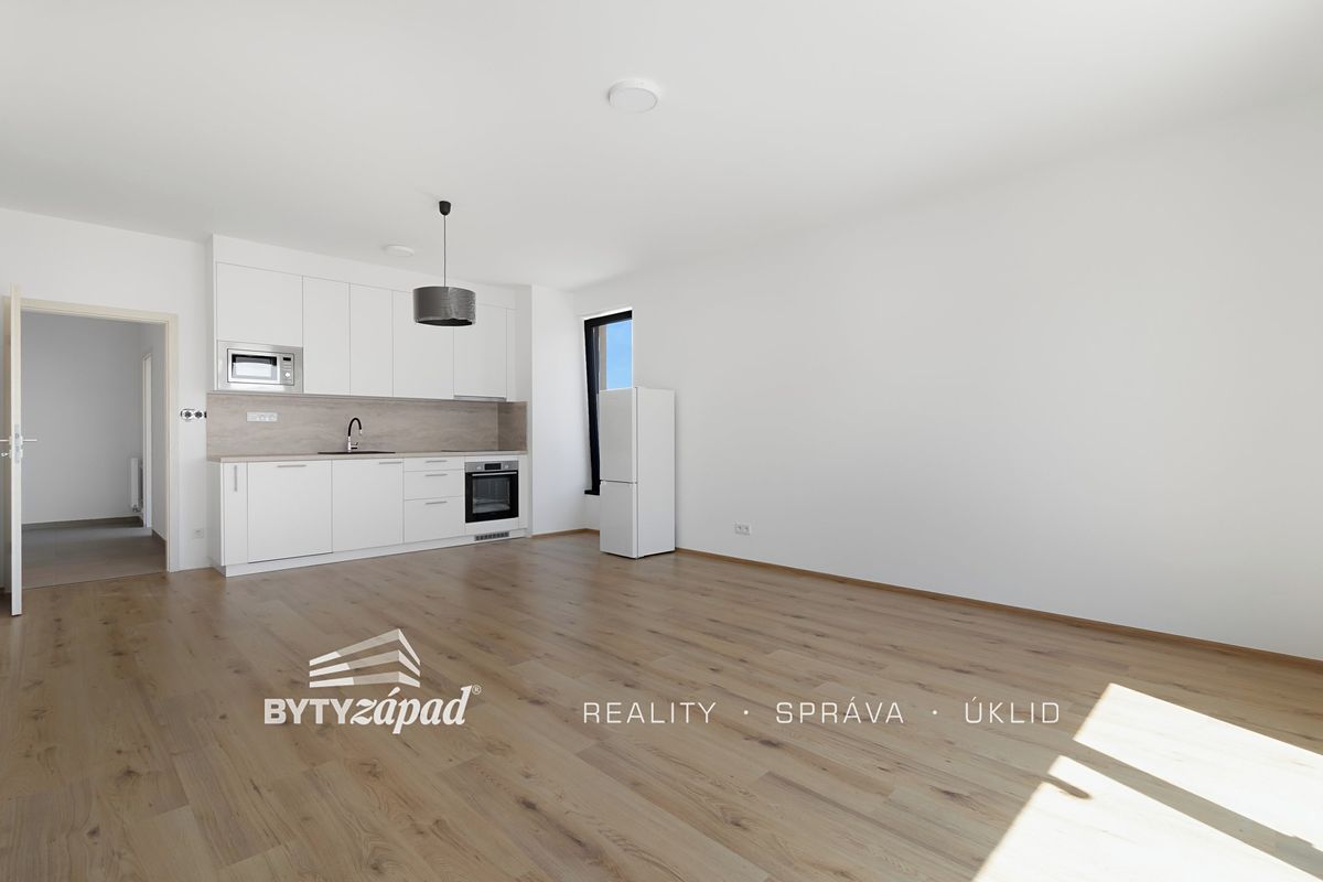 Pronájem bytu 2+kk 59 m² – fotografie 3