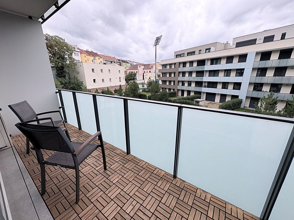 Pronájem bytu 1+kk 45 m² – fotografie 2