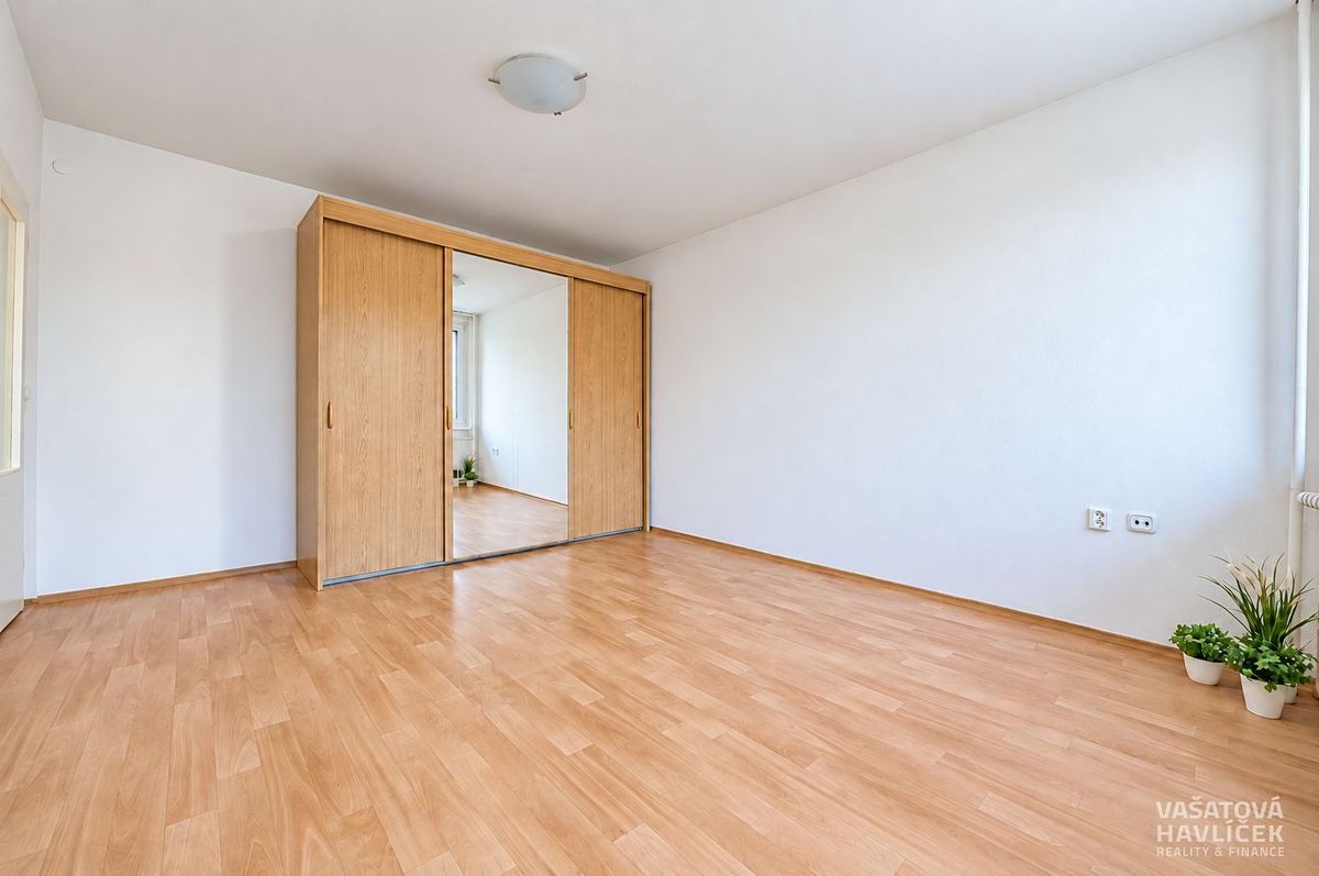 Pronájem bytu 1+kk 32 m² – fotografie 4