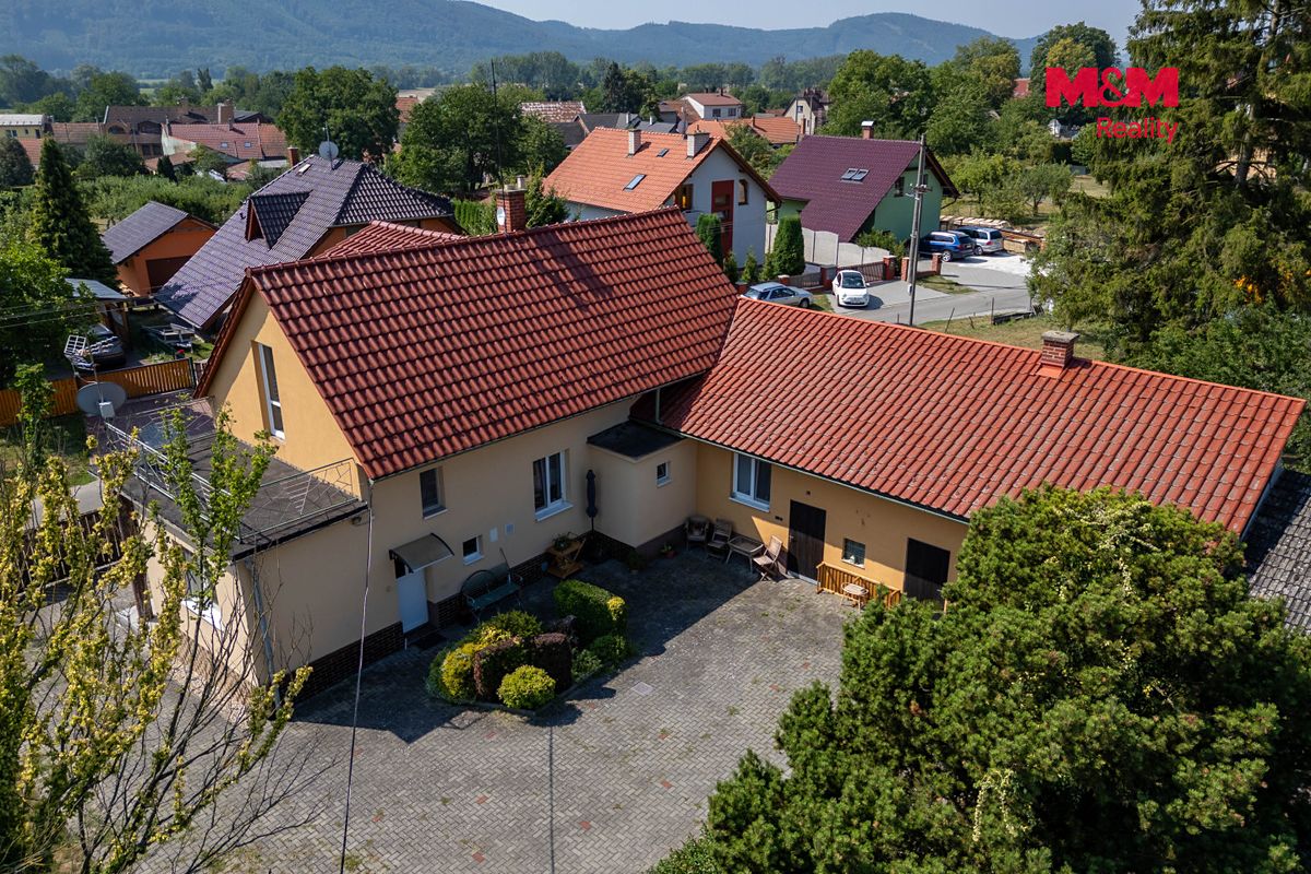 Prodej rodinného domu 120 m², pozemek 2765 m² – fotografie 2