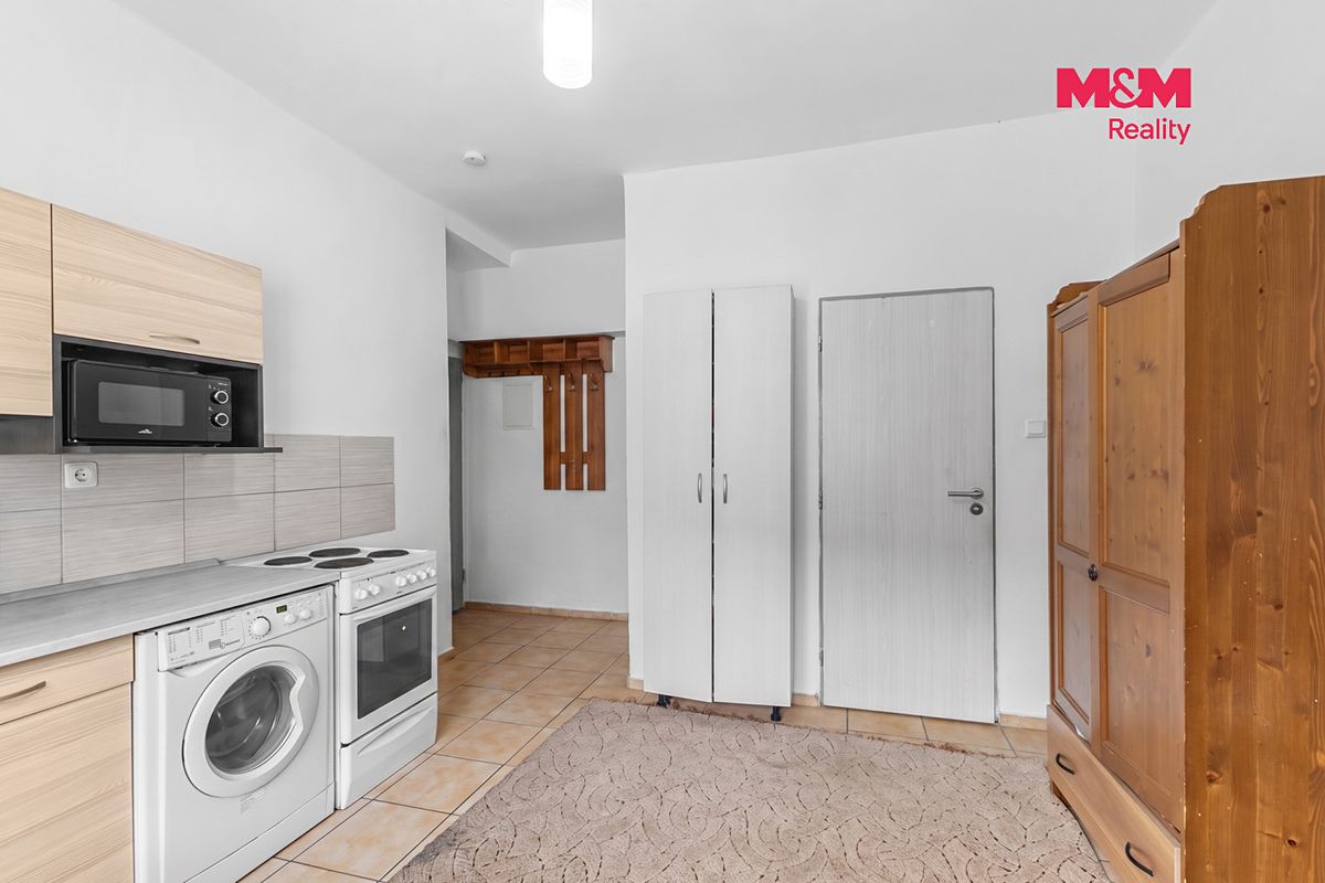 Prodej rodinného domu 161 m², pozemek 207 m² – fotografie 2