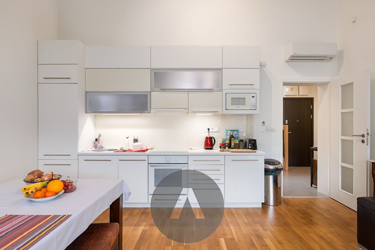 Pronájem bytu 2+kk 71 m² – fotografie 5