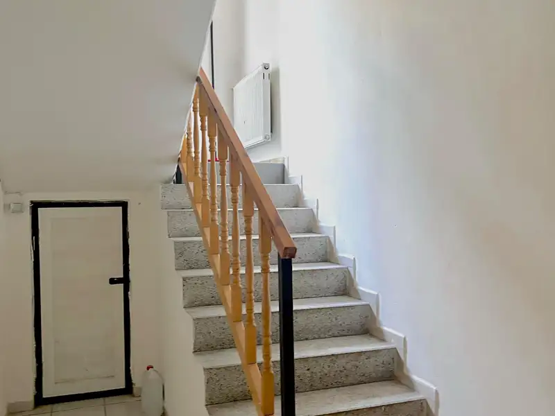 Prodej vícegeneračního domu 320 m², pozemek 743 m², Všetaty – náhled fotky 3