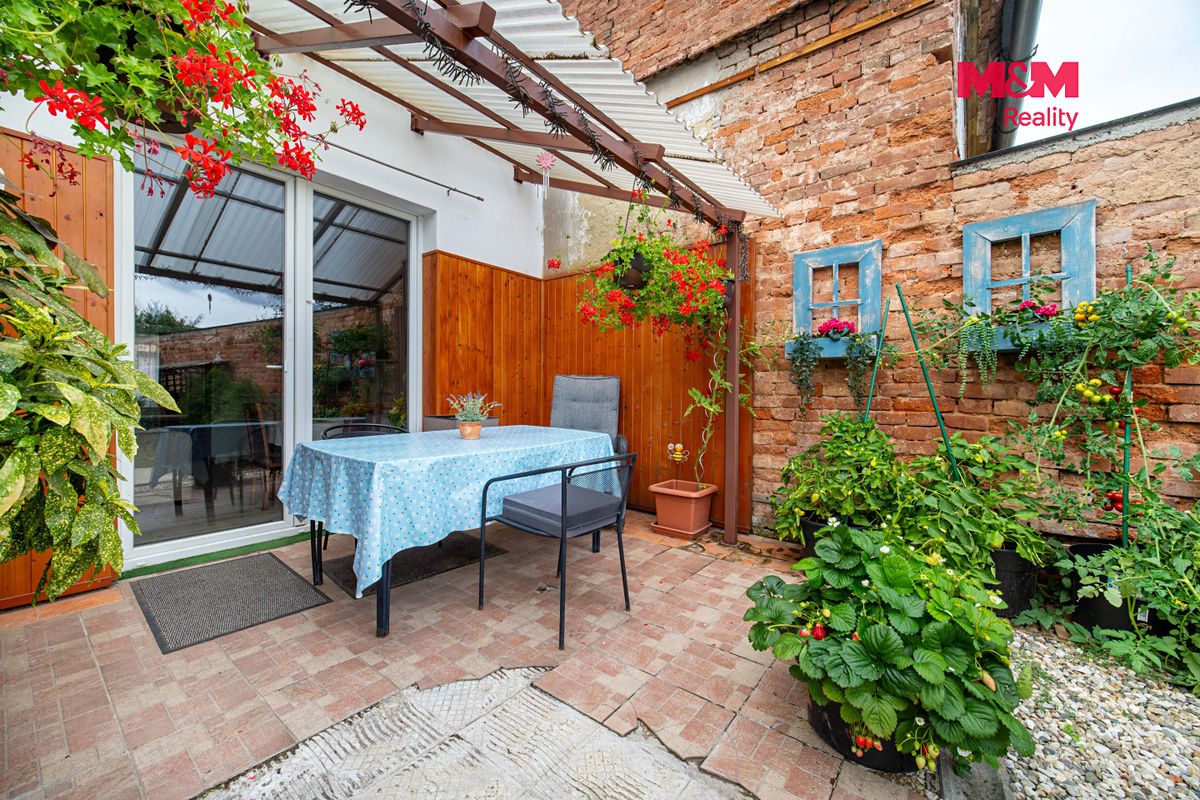 Prodej rodinného domu 78 m², pozemek 318 m² – fotografie 3