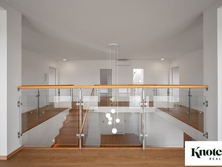 Wohnung 6+ zur Miete, 400 m² (22 von 34)