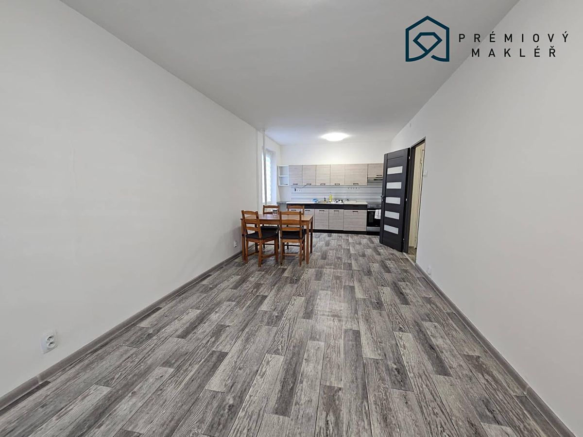 Pronájem bytu 2+kk 52 m² – fotografie 4