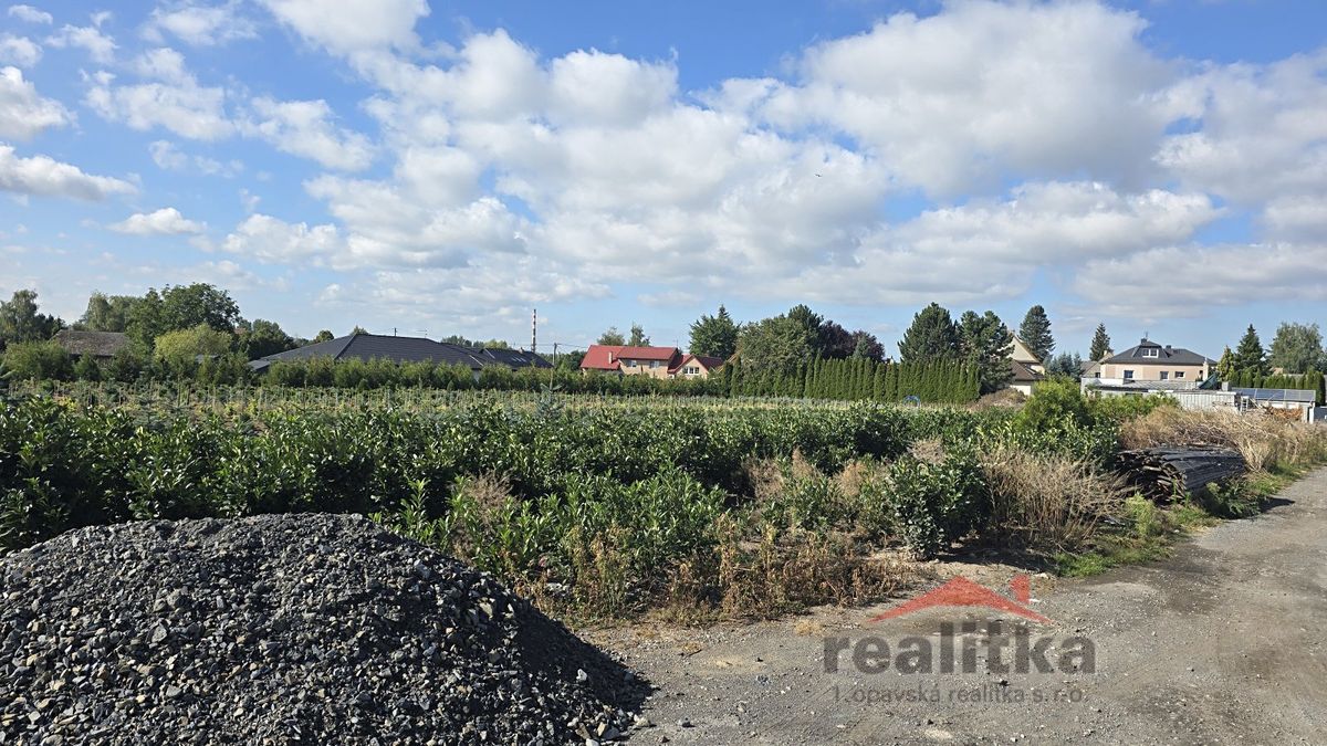 Prodej stavebního pozemku 1865 m² – fotografie 3