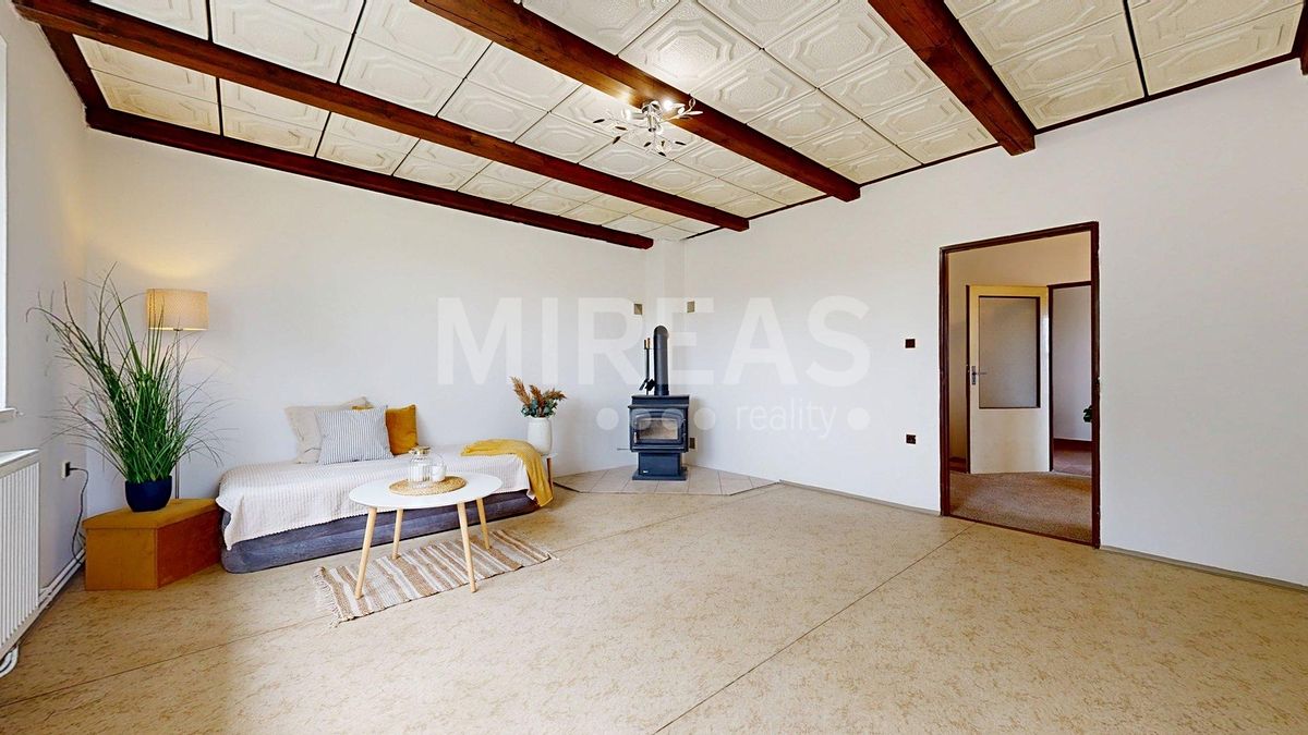 Prodej rodinného domu 107 m², pozemek 990 m²