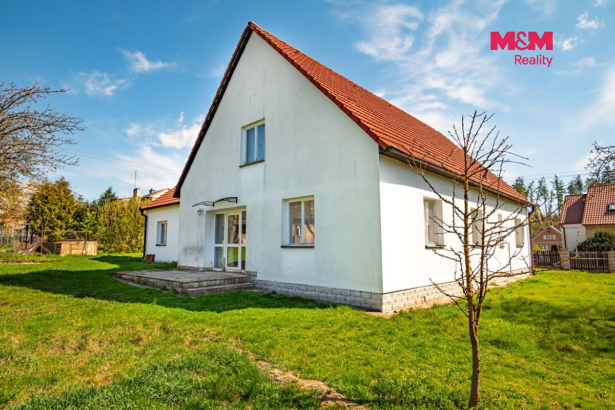 Prodej rodinného domu 133 m², pozemek 998 m² – fotografie 2