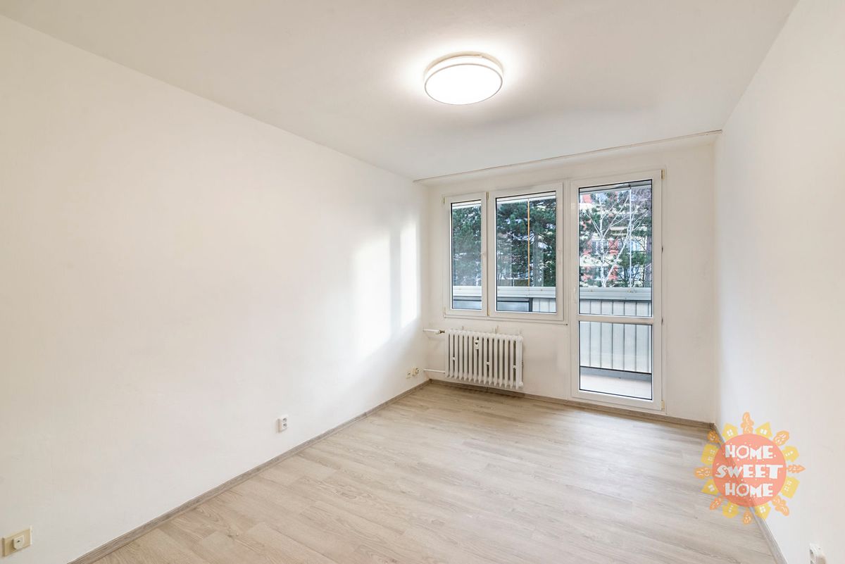 Pronájem bytu 2+kk 48 m² – fotografie 2