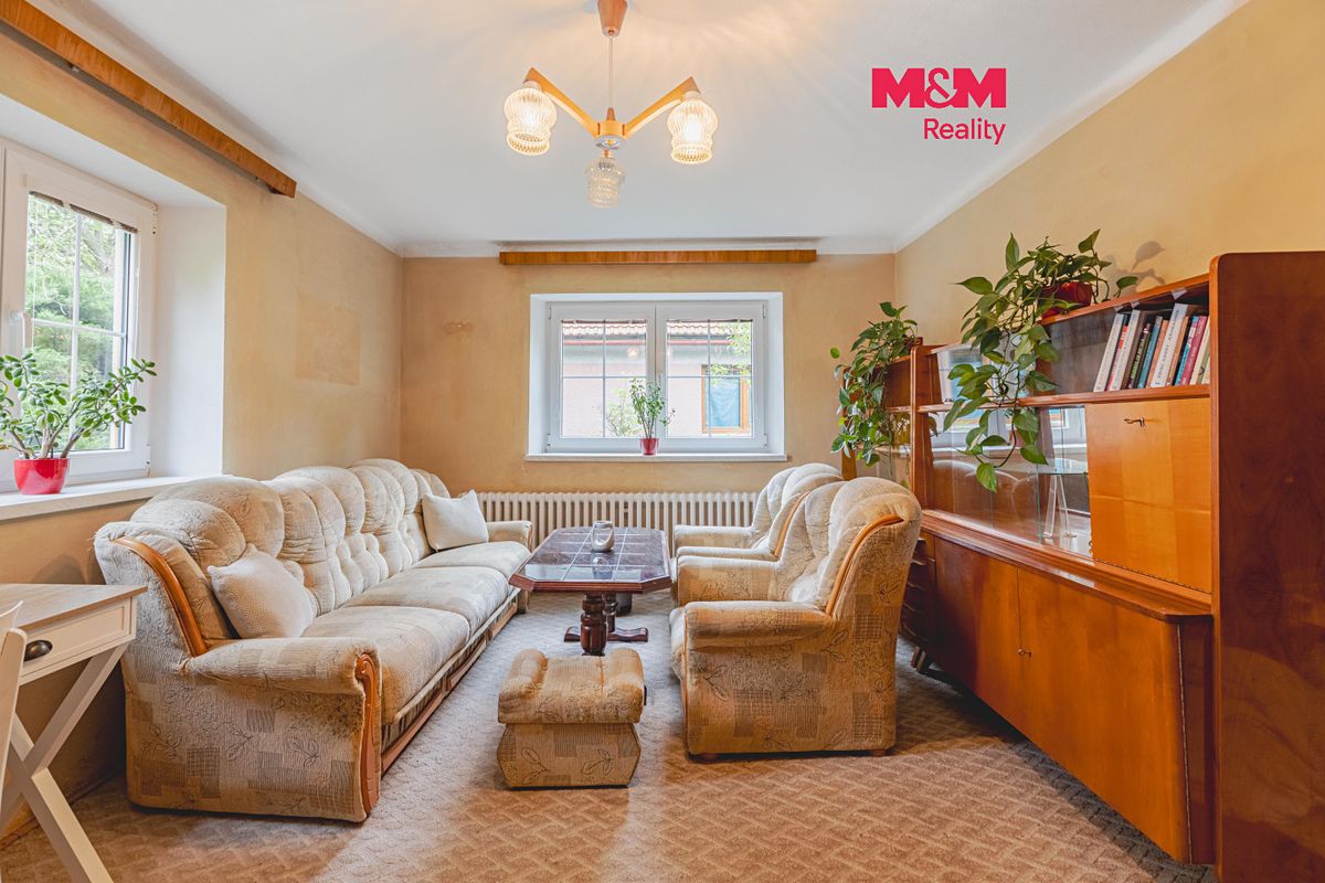 Prodej rodinného domu 96 m², pozemek 1912 m²