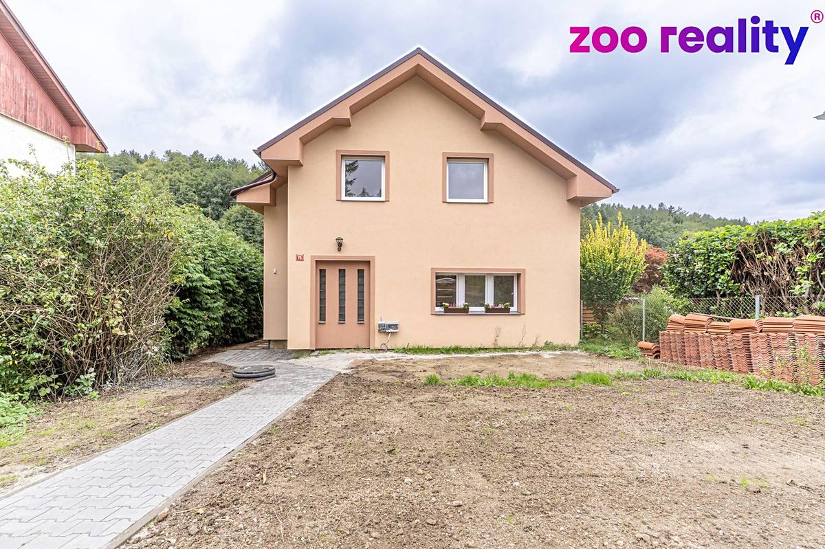 Pronájem rodinného domu 134 m², pozemek 744 m²
