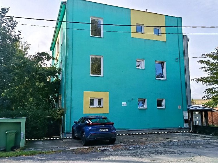 Gewerbefläche zum Kauf, 795 m² (2 von 11)
