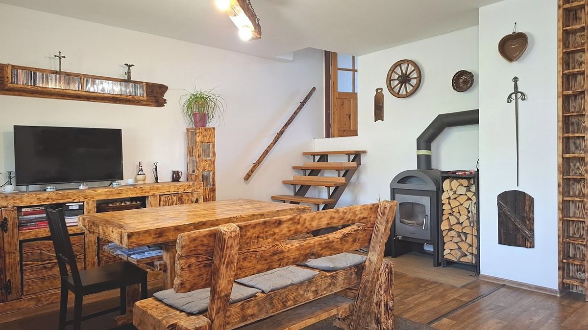 Pronájem rodinného domu 64 m², pozemek 172 m² – fotografie 2