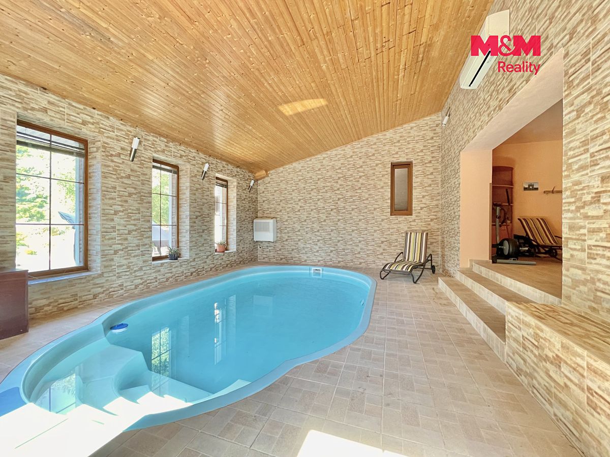 Prodej rodinného domu 737 m², pozemek 3827 m² – fotografie 4