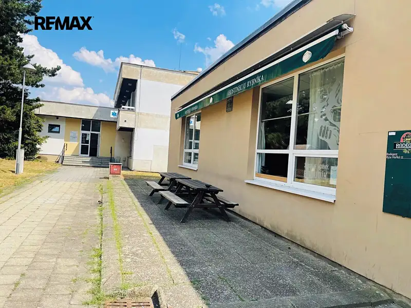 Pronájem obchodního prostoru 427 m², Třebíč – náhled fotky 2