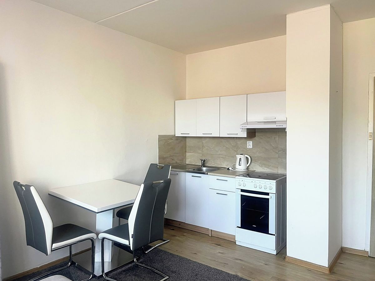 Pronájem bytu 2+kk 43 m²