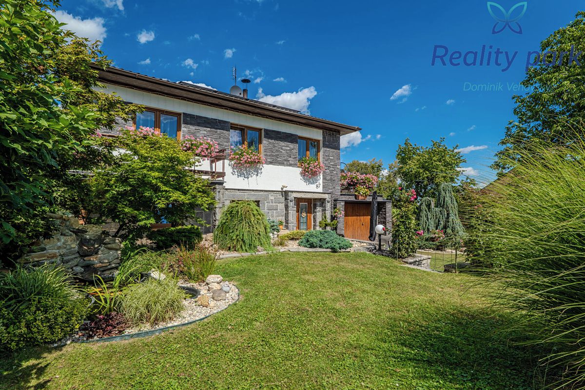 Prodej rodinného domu 110 m², pozemek 1594 m² – fotografie 2