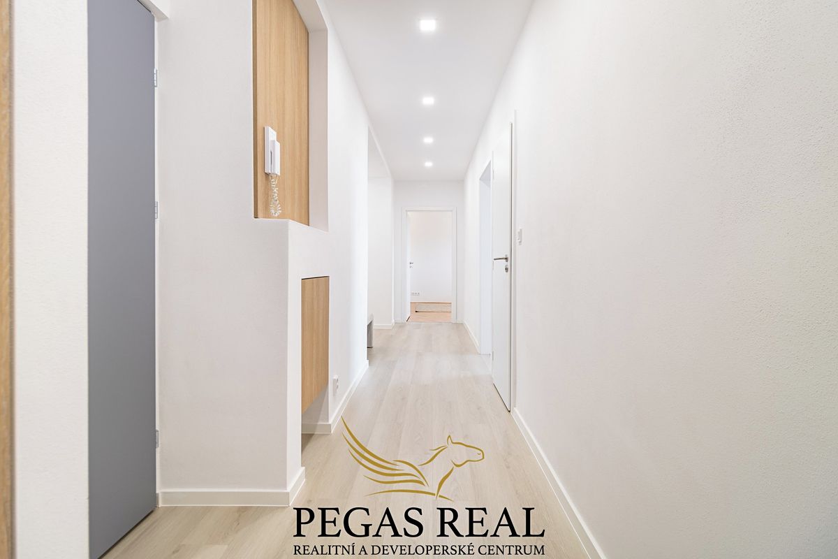 Pronájem bytu 2+kk 69 m² – fotografie 4