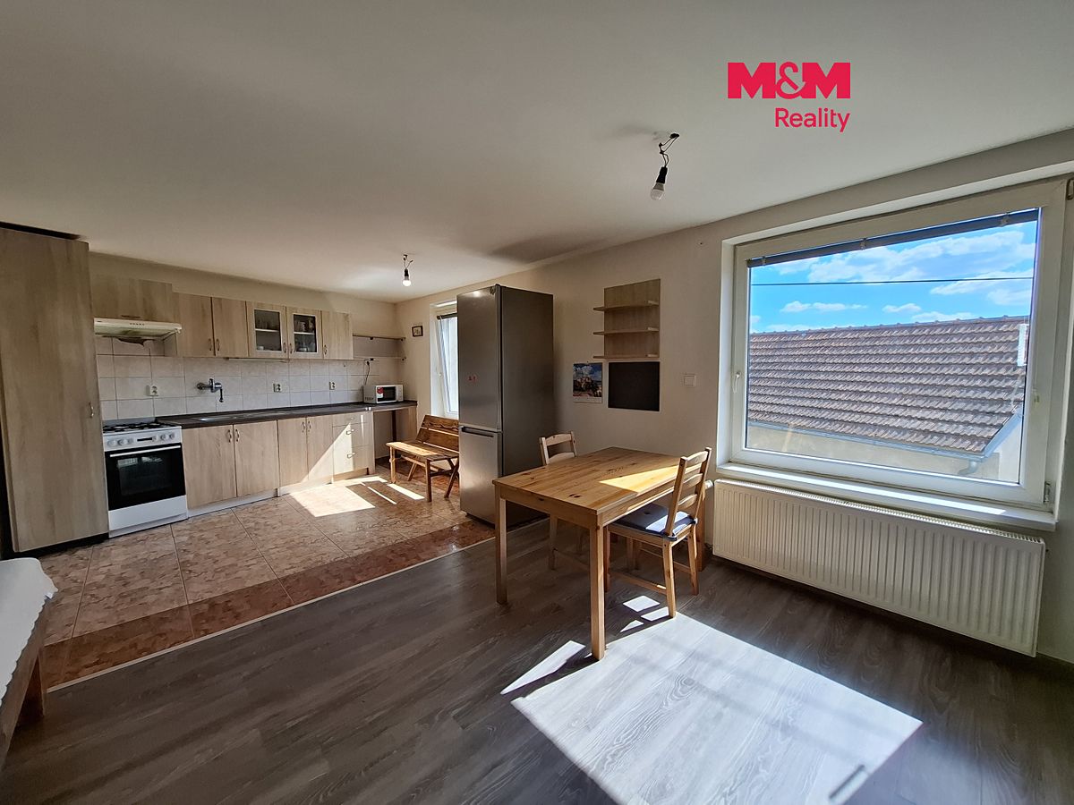 Prodej rodinného domu 235 m², pozemek 287 m²