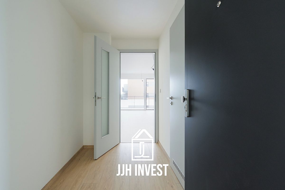 Prodej bytu 1+kk 30 m² – fotografie 3