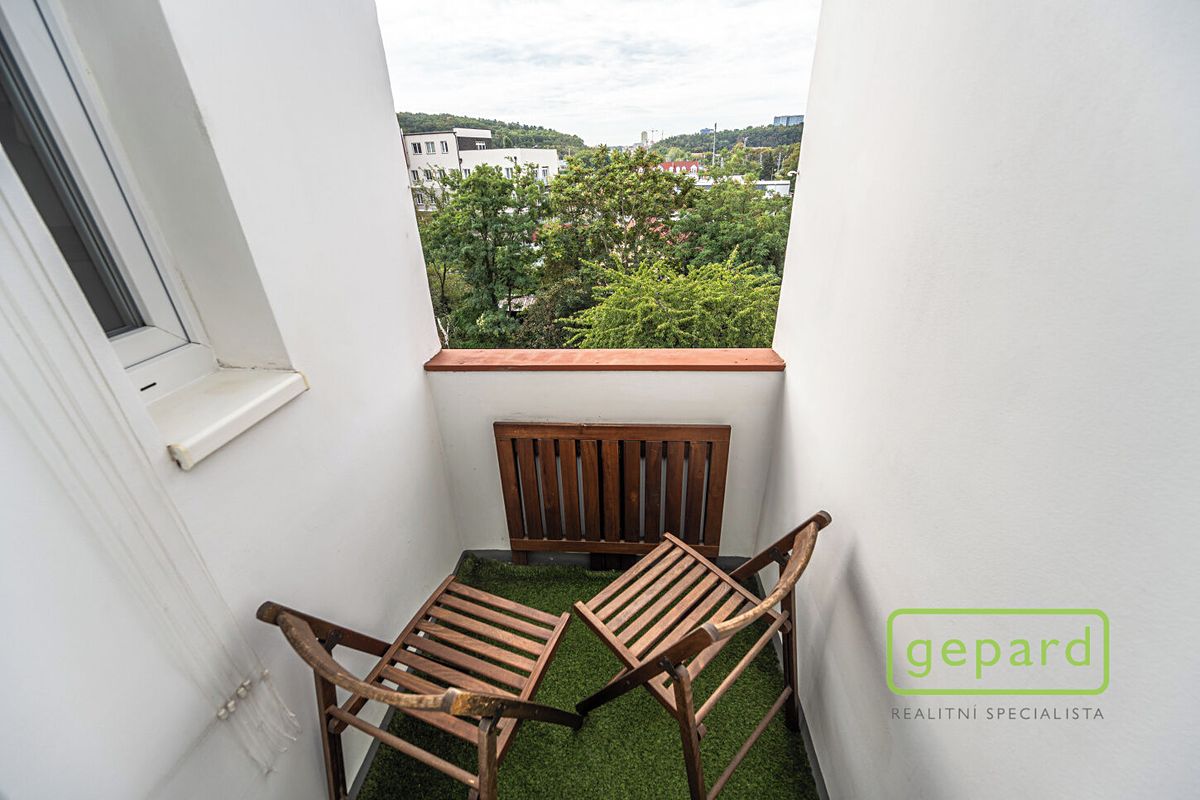 Pronájem bytu 2+kk 50 m² – fotografie 3