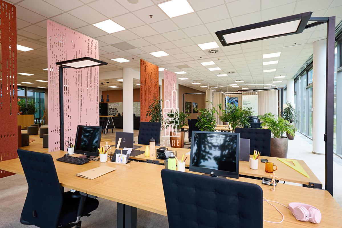 Pronájem kanceláře 1470 m² – fotografie 2