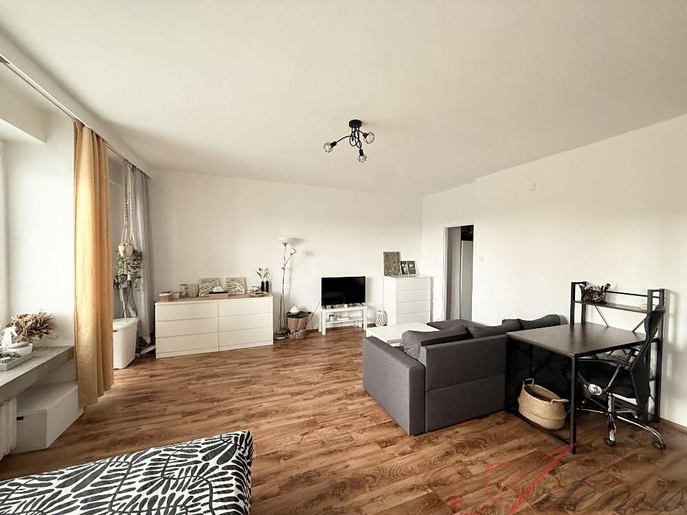 Pronájem bytu 1+1 52 m² – fotografie 5