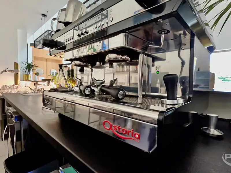 Prodej restaurace 300 m², Praha – náhled fotky 3