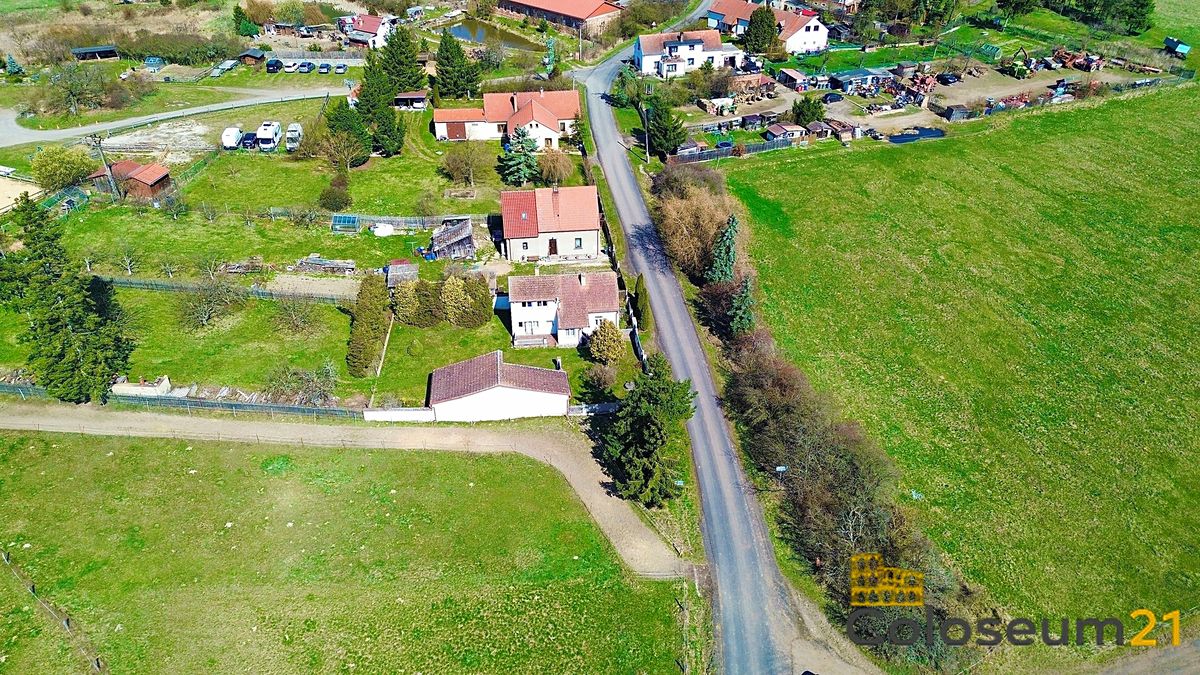 Prodej rodinného domu 150 m², pozemek 1596 m² – fotografie 4