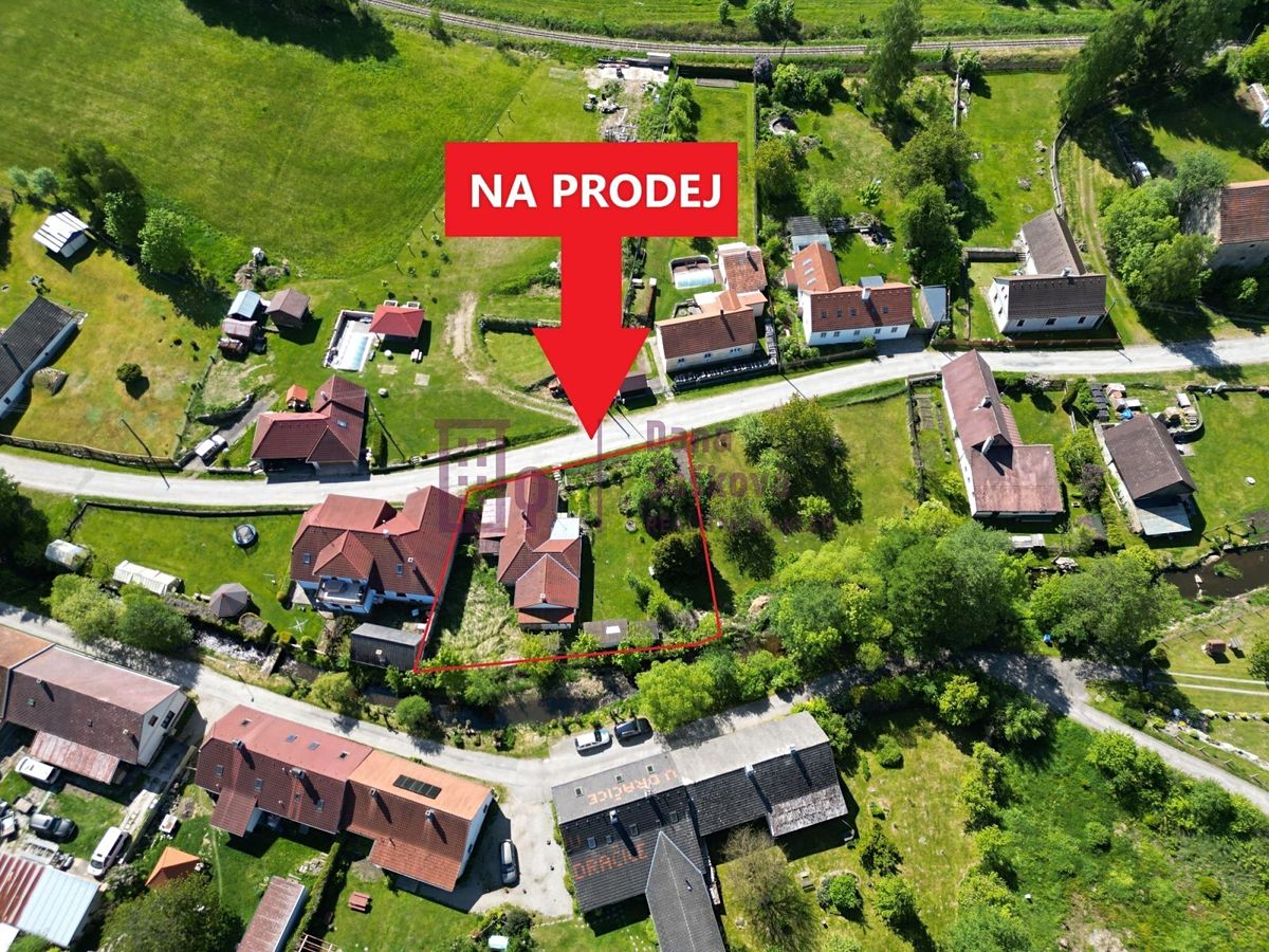 Prodej rodinného domu 144 m², pozemek 980 m² – fotografie 5