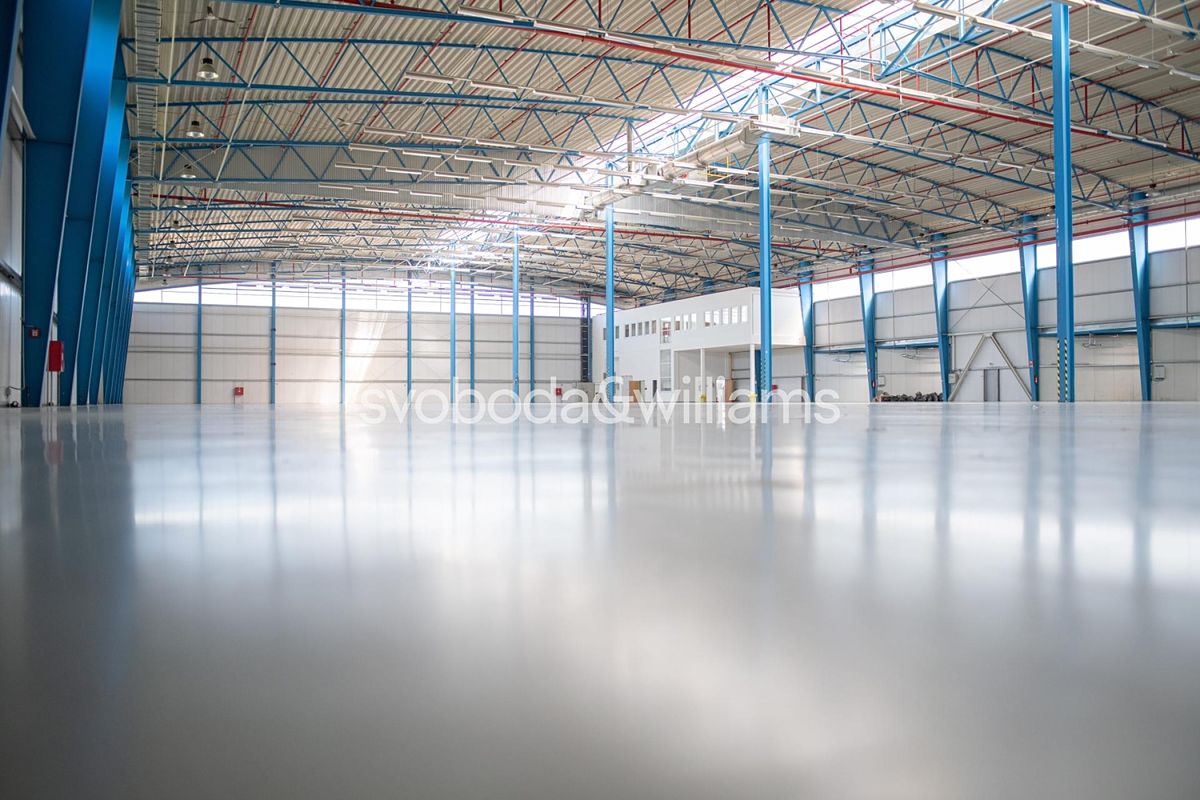 Pronájem výrobní haly, prostoru 2333 m² – fotografie 2