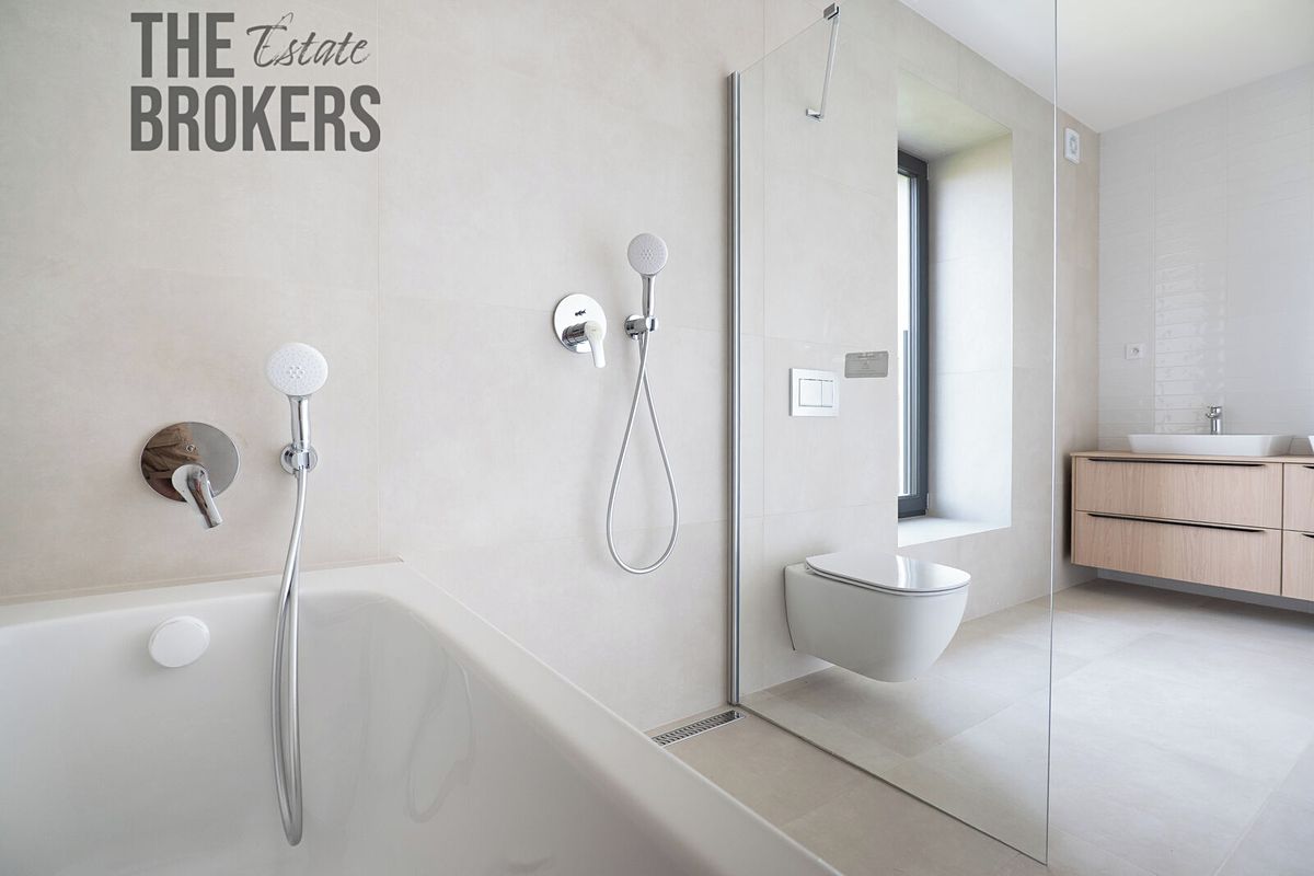 Prodej rodinného domu 173 m², pozemek 443 m² – fotografie 3