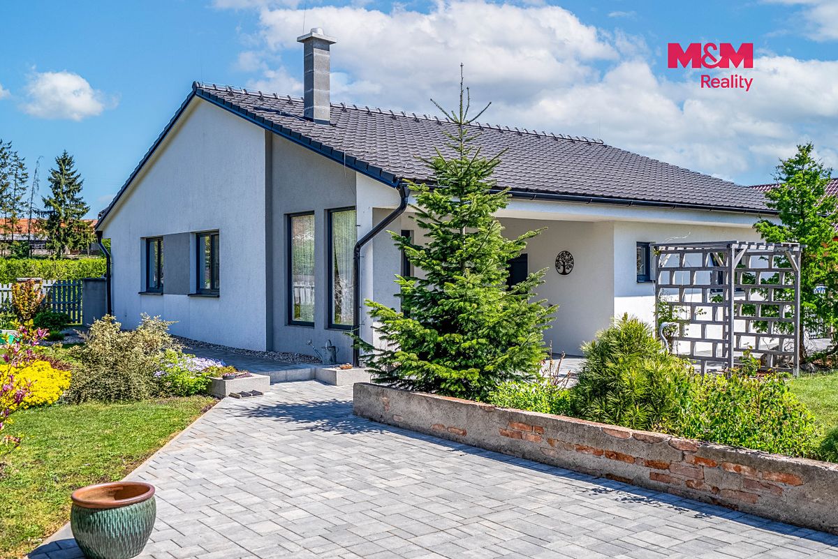 Prodej rodinného domu 104 m², pozemek 1091 m² – fotografie 4