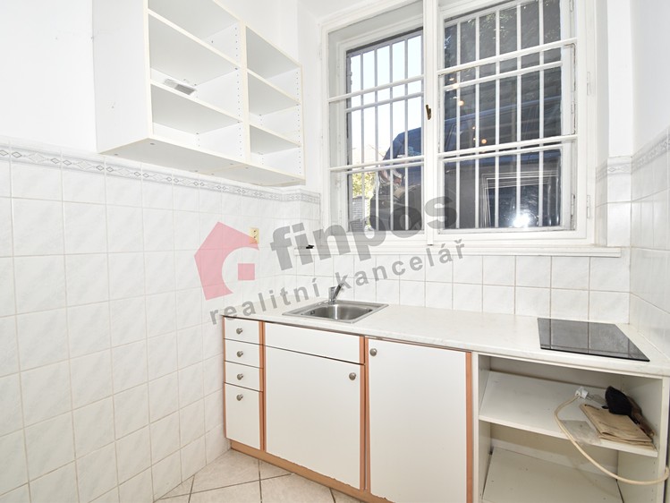 Комерційне приміщення в оренду, 136 м² (16 з 21)