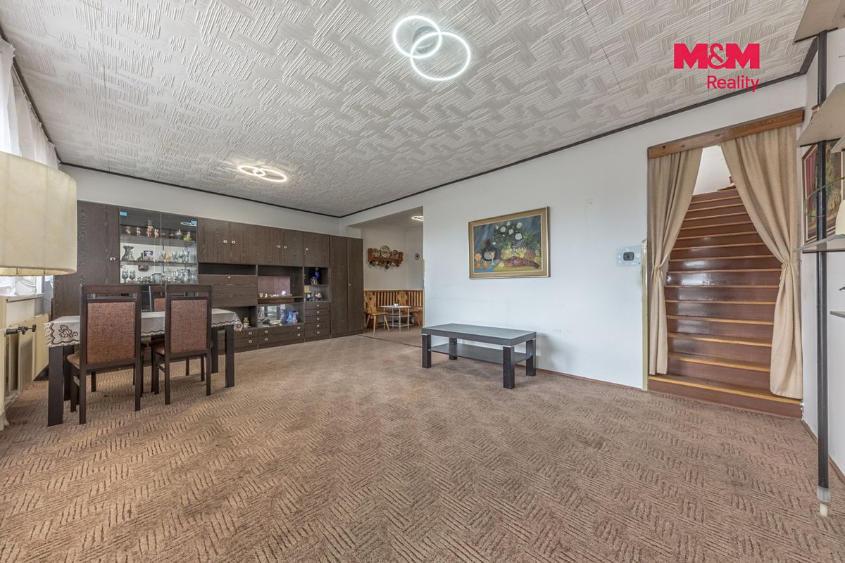 Prodej rodinného domu 150 m², pozemek 283 m² – fotografie 2