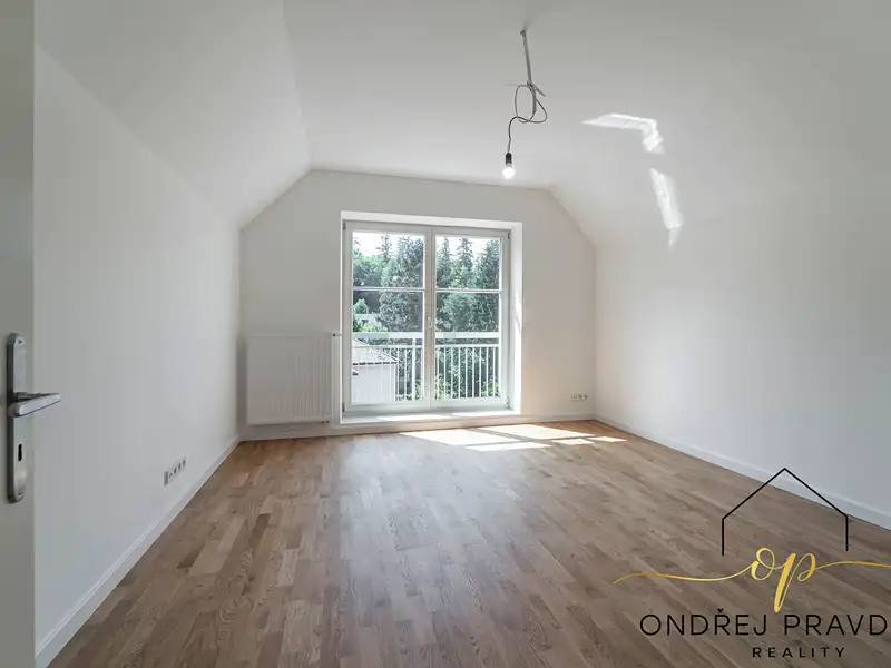 Prodej bytu 3+kk 96 m², Všenory – náhled fotky 1