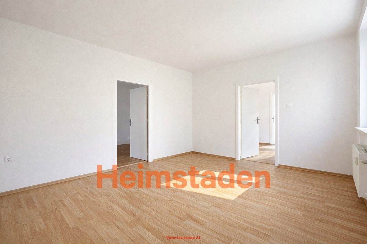 Pronájem bytu 4+1 79 m² – fotografie 3