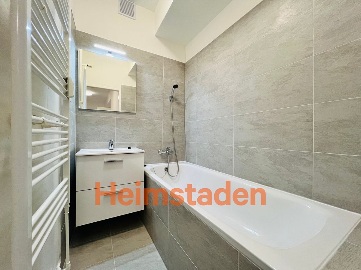 Pronájem bytu 3+kk 56 m² – fotografie 4