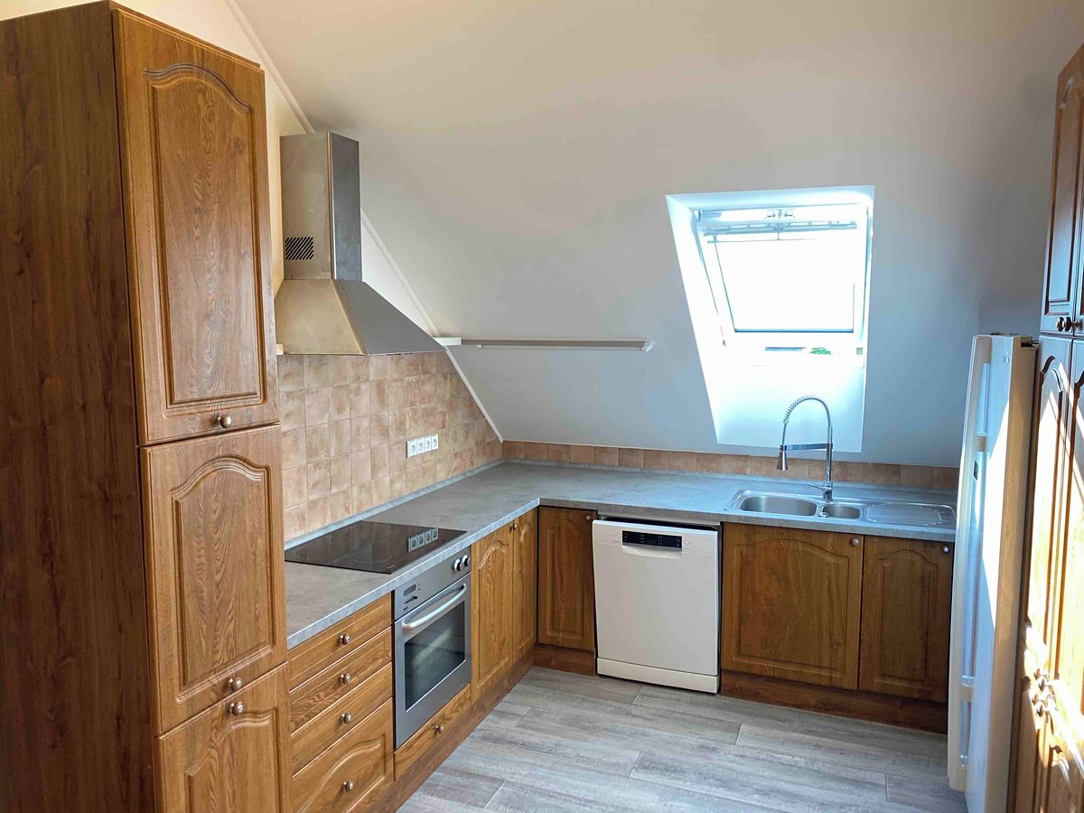 Pronájem bytu 4+kk 108 m² – fotografie 2