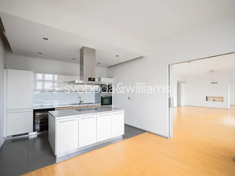 Pronájem bytu 5+1 204 m², Praha – náhled fotky 2