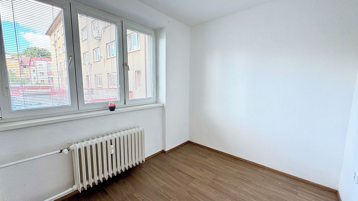Pronájem bytu 2+kk 40 m² – fotografie 2