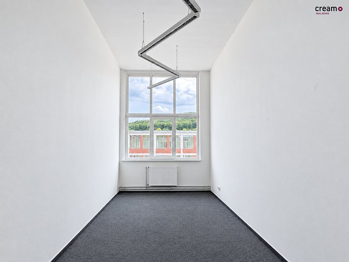 Pronájem kanceláře 23 m² – fotografie 3