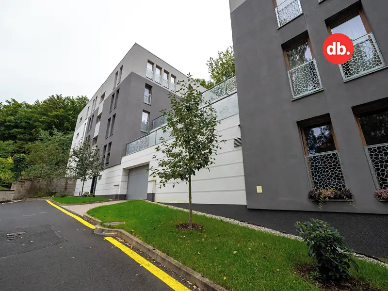 Prodej kanceláře 63 m², Karlovy Vary – náhled fotky 1