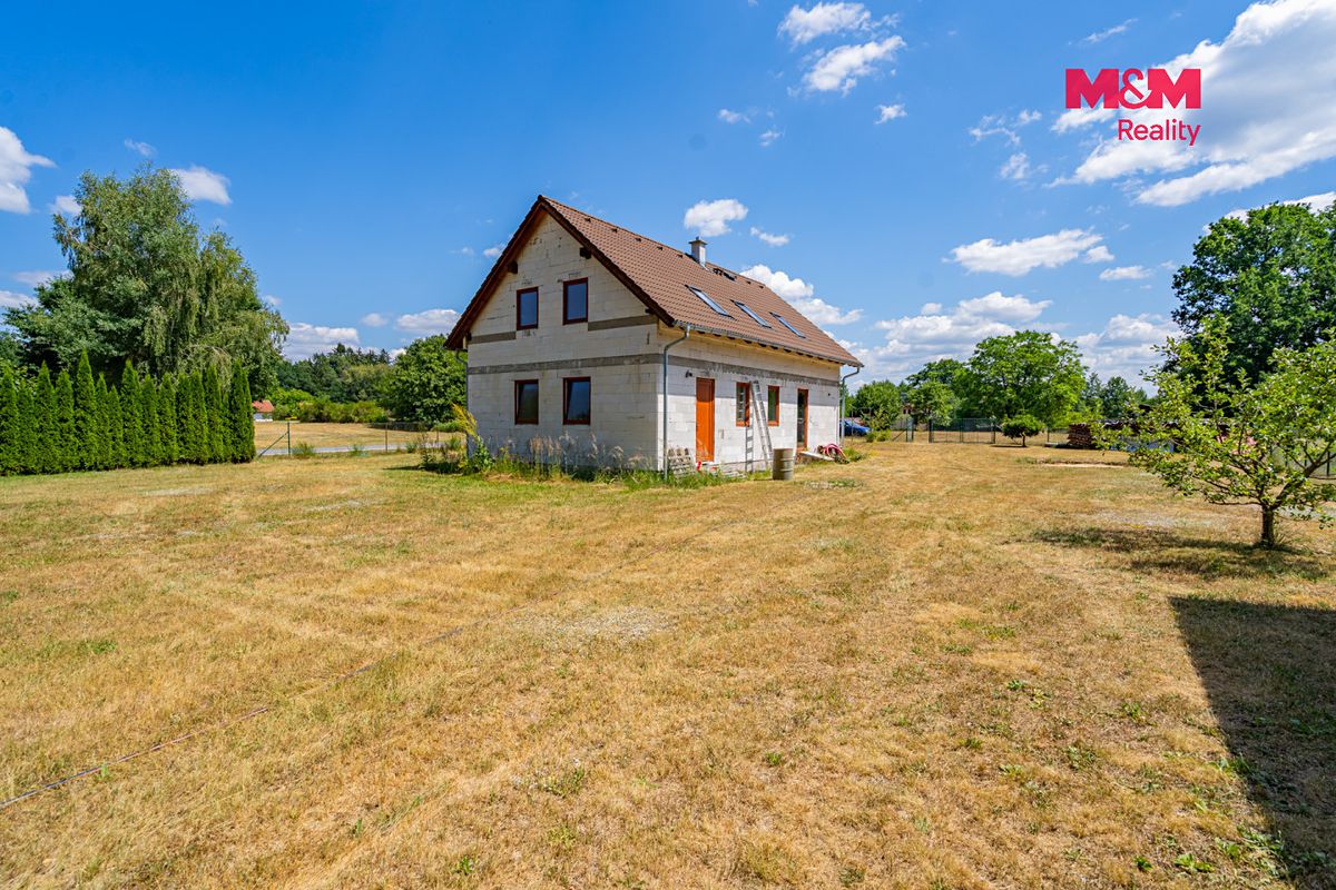 Prodej rodinného domu 145 m², pozemek 1866 m² – fotografie 5