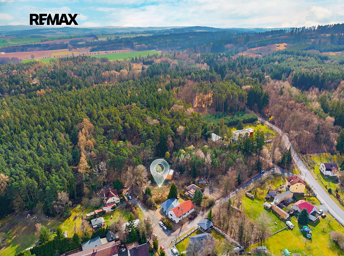 Prodej stavebního pozemku 660 m² – fotografie 2