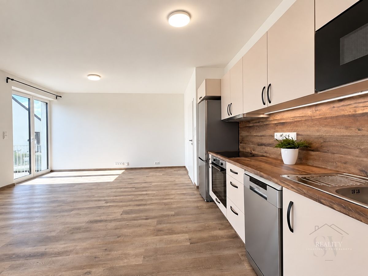 Pronájem bytu 2+kk 68 m² – fotografie 4