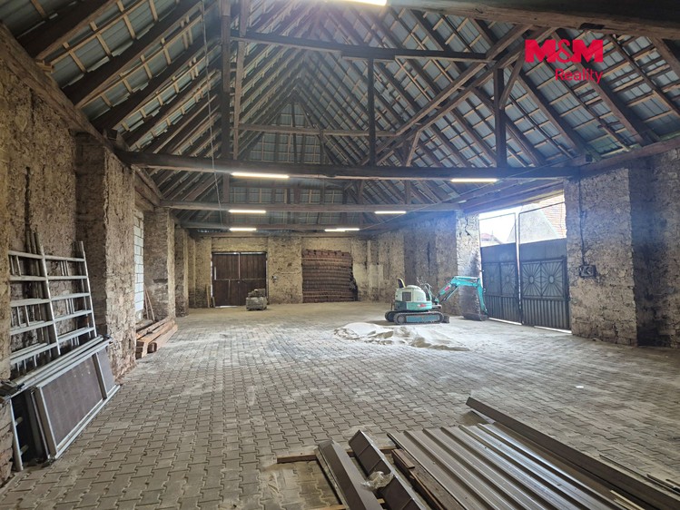 Pronájem komerčního prostoru, 350 m² (10 z 11)